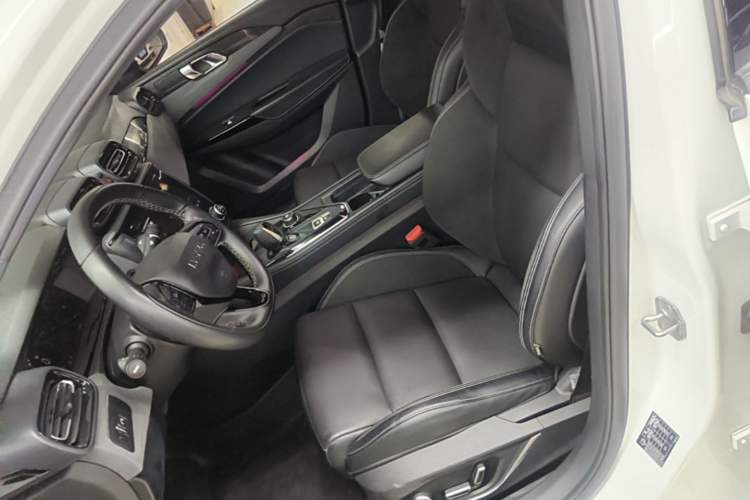 Used Lynk & Co 03 2022 1.5TD DCT JingPro Left Front Seat