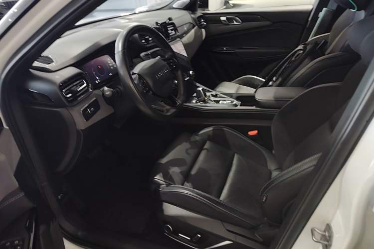 Used Lynk & Co 03 2022 2.0TD DCT JingPro Left Front Seat