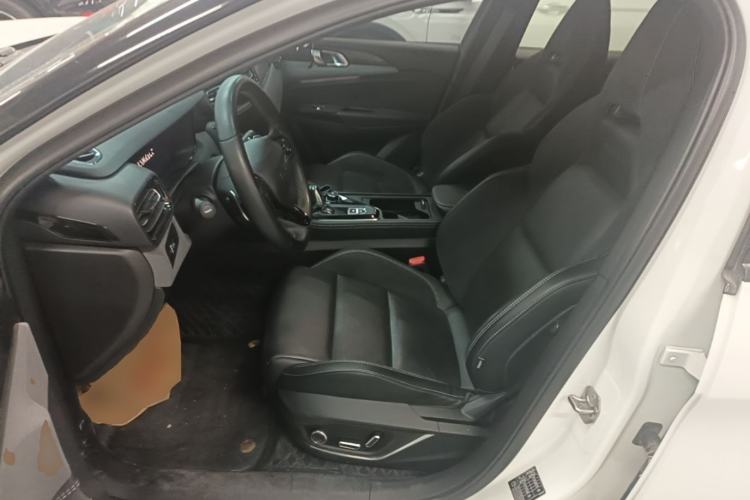 Used Lynk & Co 03 2022 2.0TD DCT JingPro Left Front Seat