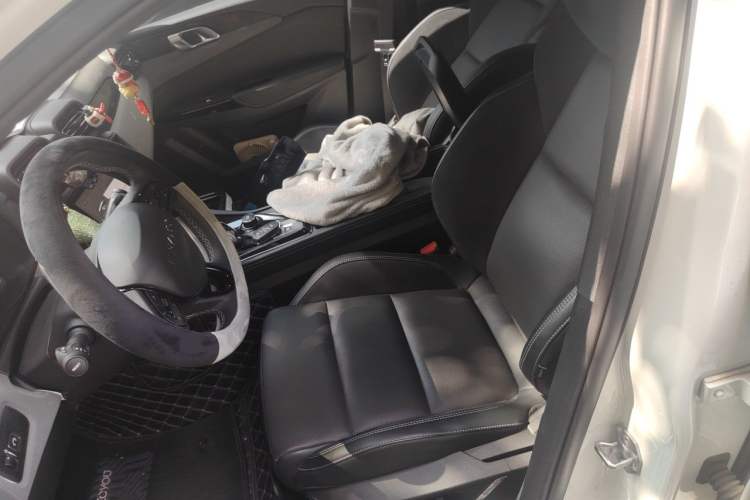 Used Lynk & Co 03 2022 2.0TD DCT JingPro Left Front Seat