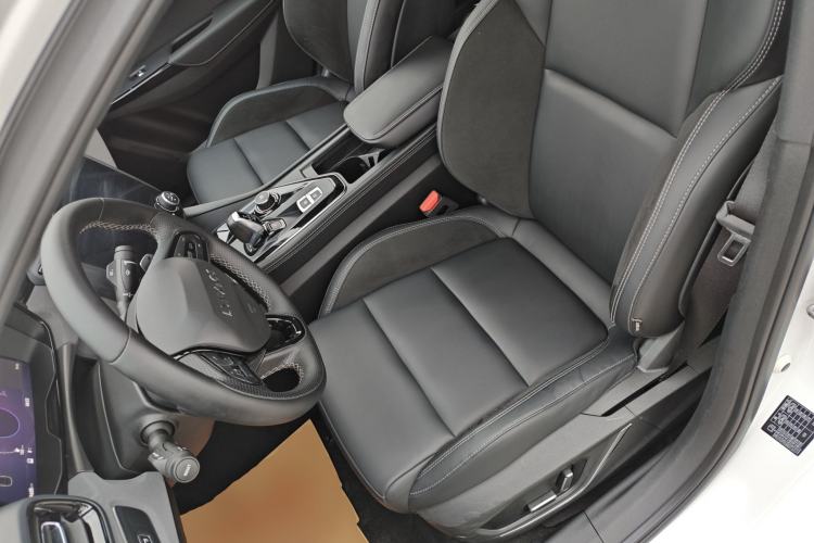 Used Lynk & Co 03 2022 2.0TD DCT GenioPlus Left Front Seat