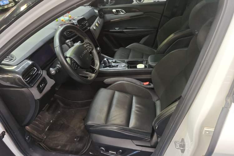Used Lynk & Co 03 2022 2.0TD DCT JingPro Left Front Seat