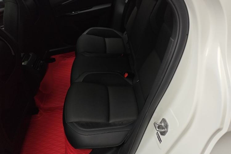 Used Lynk & Co 03 2022 2.0TD DCT JingPro Left Rear Seat