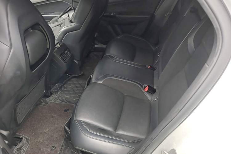 Used Lynk & Co 03 2022 2.0TD DCT JingPro Left Rear Seat