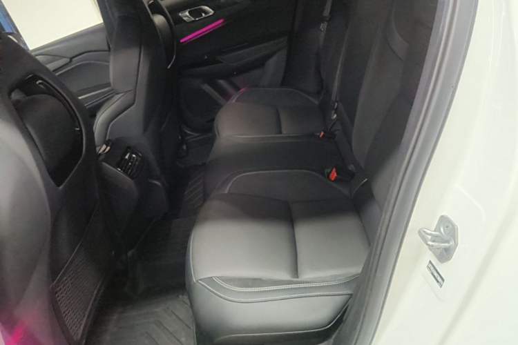 Used Lynk & Co 03 2022 1.5TD DCT JingPro Left Rear Seat