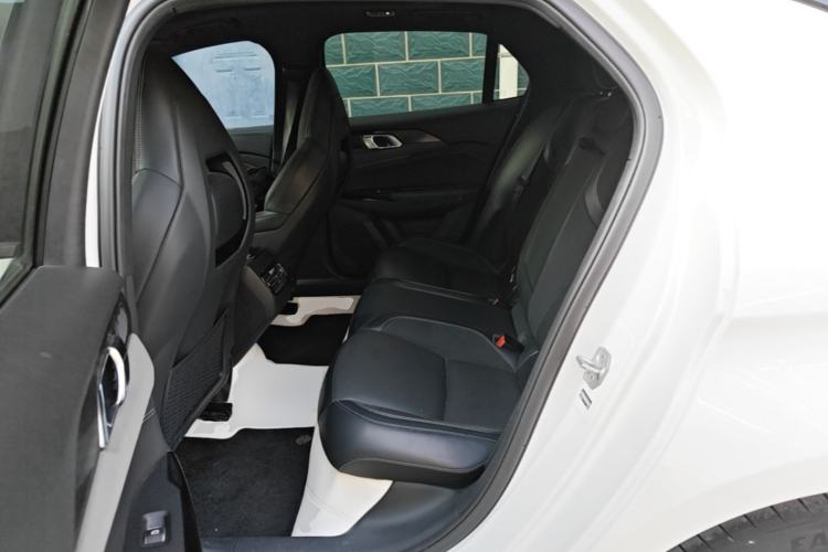 Used Lynk & Co 03 2022 2.0TD DCT JingPro Left Rear Seat