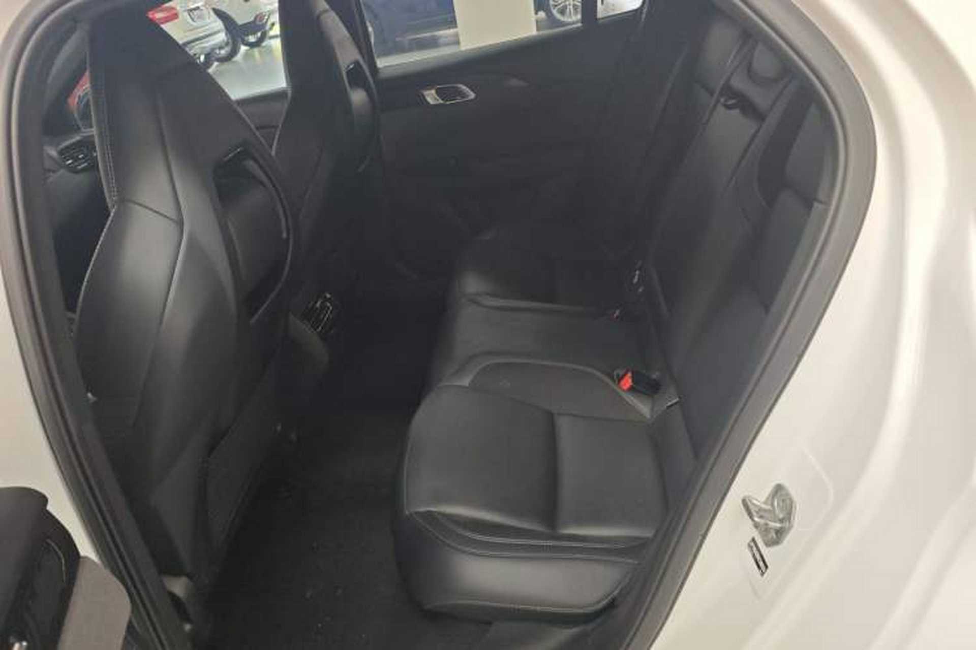 Used Lynk & Co 03 2022 2.0TD DCT GenioPlus Left Rear Seat