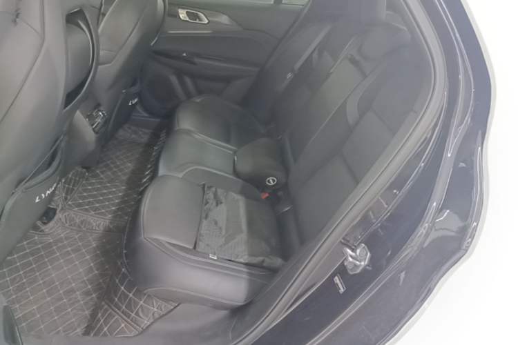Used Lynk & Co 03 2022 2.0TD DCT JingPro Left Rear Seat
