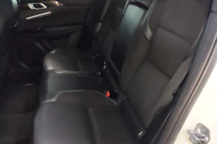 Used Lynk & Co 03 2022 2.0TD DCT JingPro Left Rear Seat