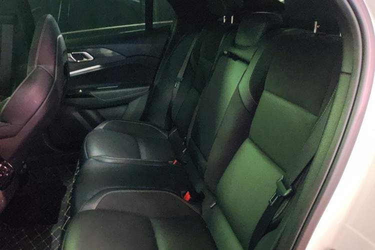 Used Lynk & Co 03 2022 2.0TD DCT JingPro Left Rear Seat