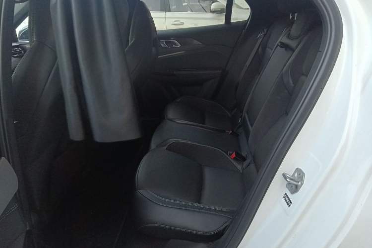 Used Lynk & Co 03 2022 2.0TD DCT JingPro Left Rear Seat