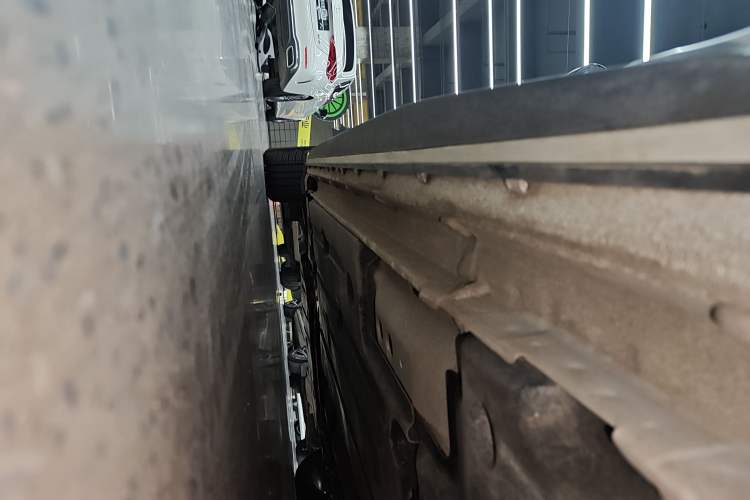 Used Lynk & Co 03 2022 1.5TD DCT JingPlus Left Side Sill