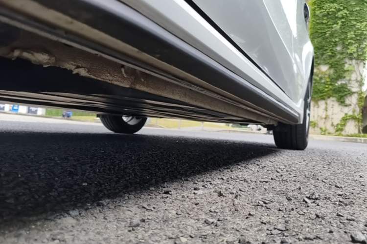Used Lynk & Co 03 2022 1.5TD DCT JingPro Left Side Sill