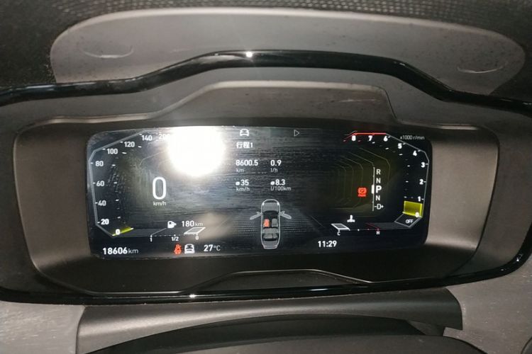 Used Lynk & Co 03 2022 2.0TD DCT GenioPlus Odometer Close Up