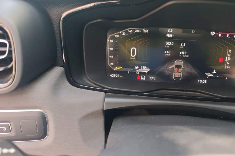 Used Lynk & Co 03 2022 1.5TD DCT JingPlus Odometer Close Up
