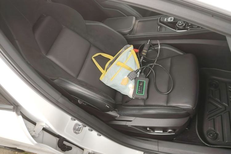 Used Lynk & Co 03 2022 2.0TD DCT JingPro Right Front Seat