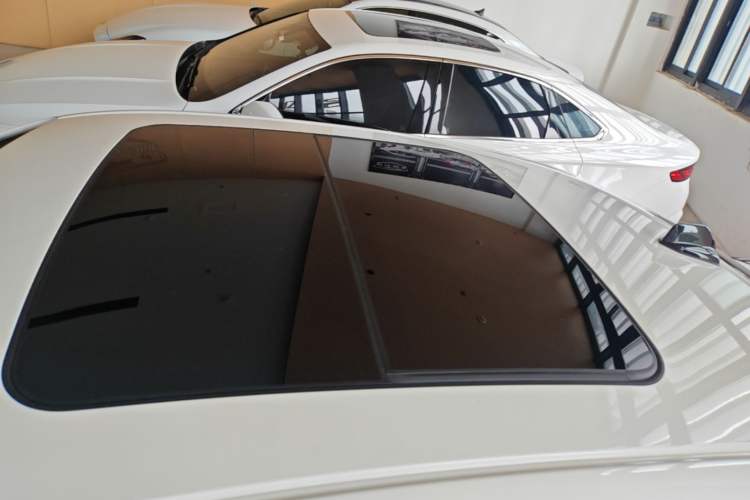 Used Lynk & Co 03 2022 2.0TD DCT JingPro Roof