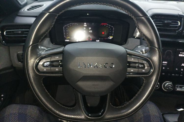Used Lynk & Co 03 2022 2.0TD DCT JingPro Steering Wheel