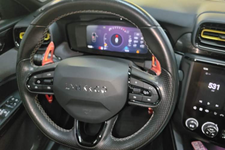 Used Lynk & Co 03 2022 2.0TD DCT JingPro Steering Wheel