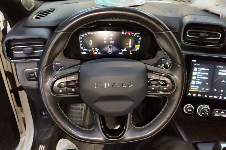 Used Lynk & Co 03 2022 1.5TD DCT JingPro Steering Wheel