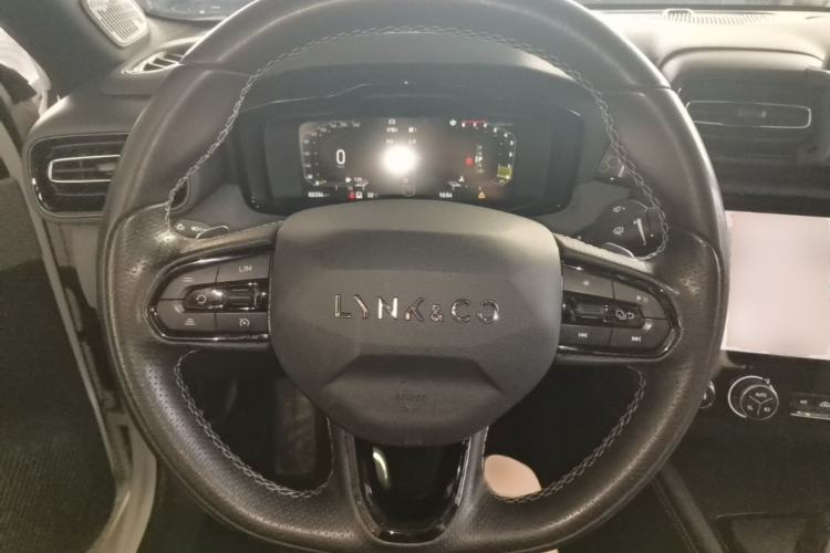 Used Lynk & Co 03 2022 2.0TD DCT JingPro Steering Wheel