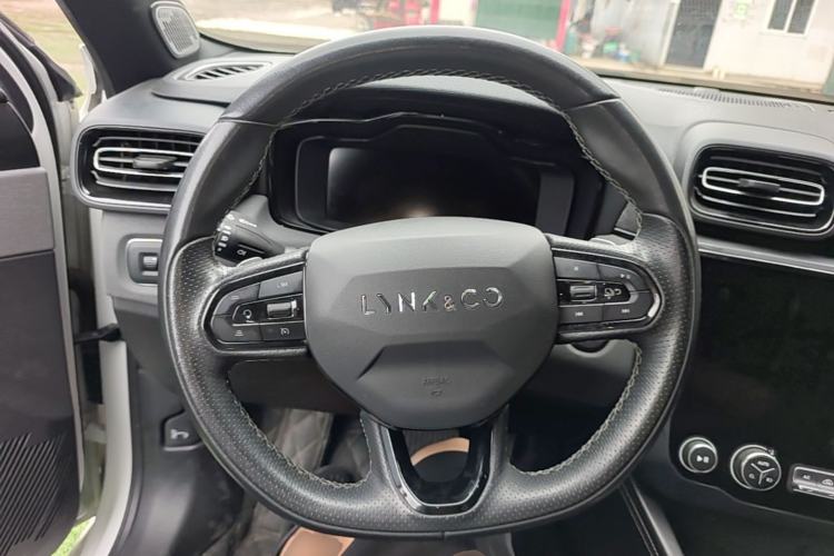 Used Lynk & Co 03 2022 2.0TD DCT JingPro Steering Wheel