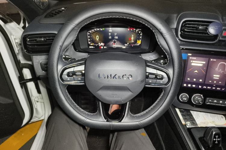 Used Lynk & Co 03 2022 2.0TD DCT JingPro Steering Wheel