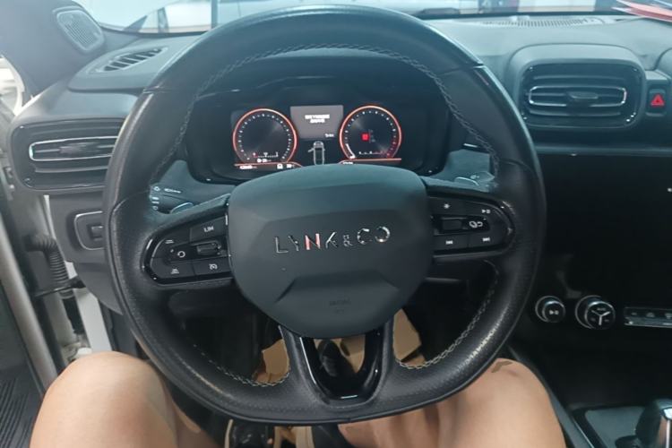 Used Lynk & Co 03 2022 2.0TD DCT JingPro Steering Wheel