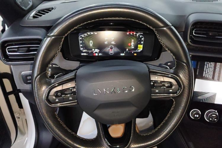 Used Lynk & Co 03 2022 2.0TD DCT JingPro Steering Wheel