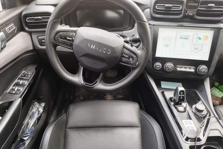 Used Lynk & Co 03 2022 1.5TD DCT JingPro Steering Wheel