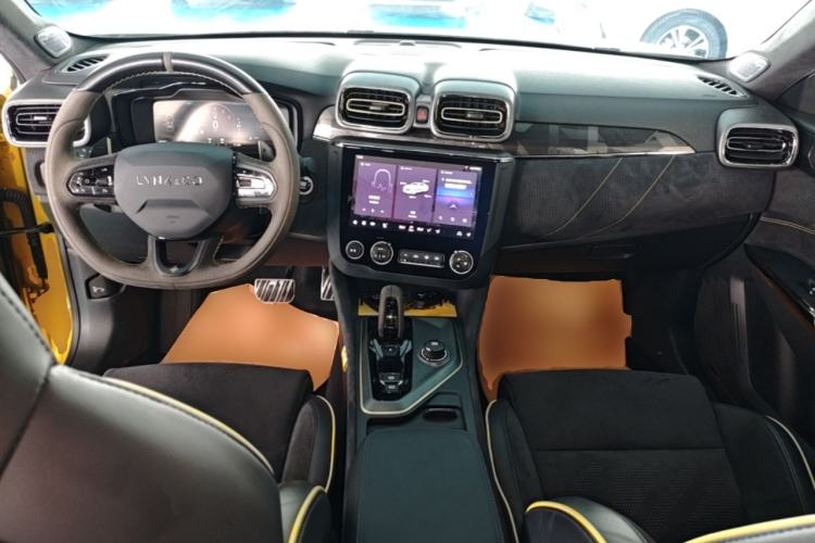 Used Lynk & Co 03 2022 03+ 2.0TD Automatic Wind-Chasing Edition Center Console