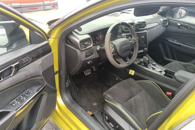 Used Lynk & Co 03 2022 03+ 2.0TD Automatic Wind-Chasing Edition Driver Seat