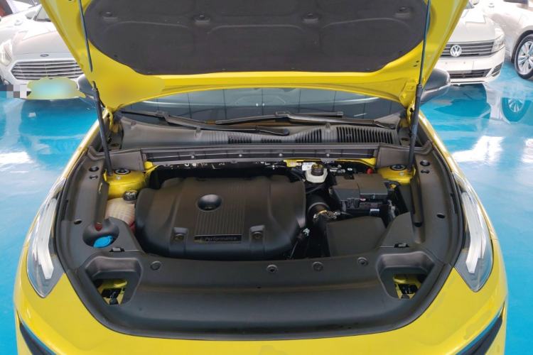 Used Lynk & Co 03 2022 03+ 2.0TD Automatic Wind-Chasing Edition Engine Bay