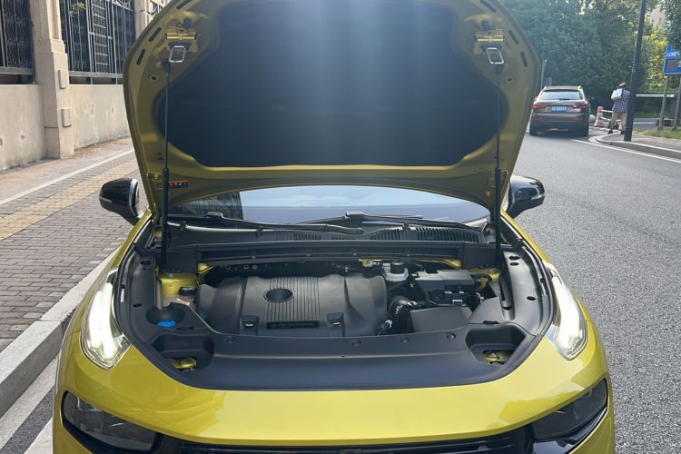 Used Lynk & Co 03 2022 03+ 2.0TD Automatic Wind-Chasing Edition Engine Bay