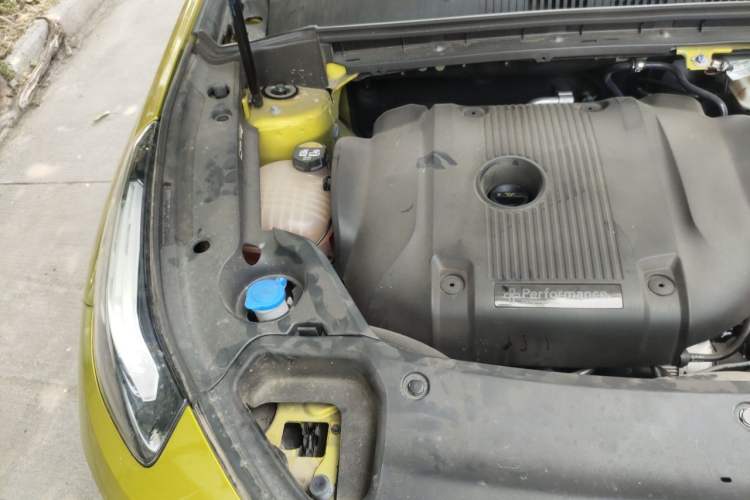 Used Lynk & Co 03 2022 03+ 2.0TD Automatic Wind-Chasing Edition Engine Bay Right