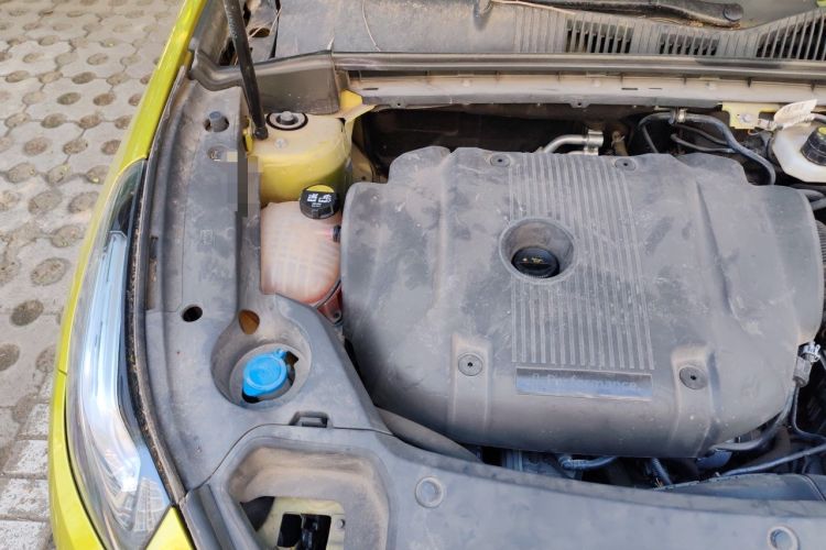 Used Lynk & Co 03 2022 03+ 2.0TD Automatic Wind-Chasing Edition Engine Bay Right