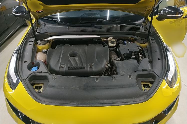 Used Lynk & Co 03 2022 03+ 2.0TD Automatic Wind-Chasing Edition Engine Bay