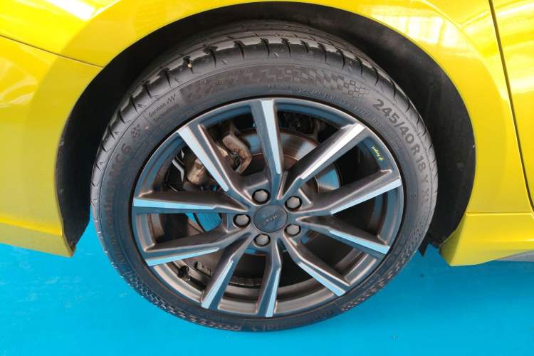Used Lynk & Co 03 2022 03+ 2.0TD Automatic Wind-Chasing Edition Exterior 5