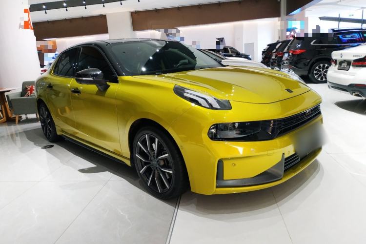 Used Lynk & Co 03 2022 03+ 2.0TD Automatic Wind-Chasing Edition Front Right 45 Deg