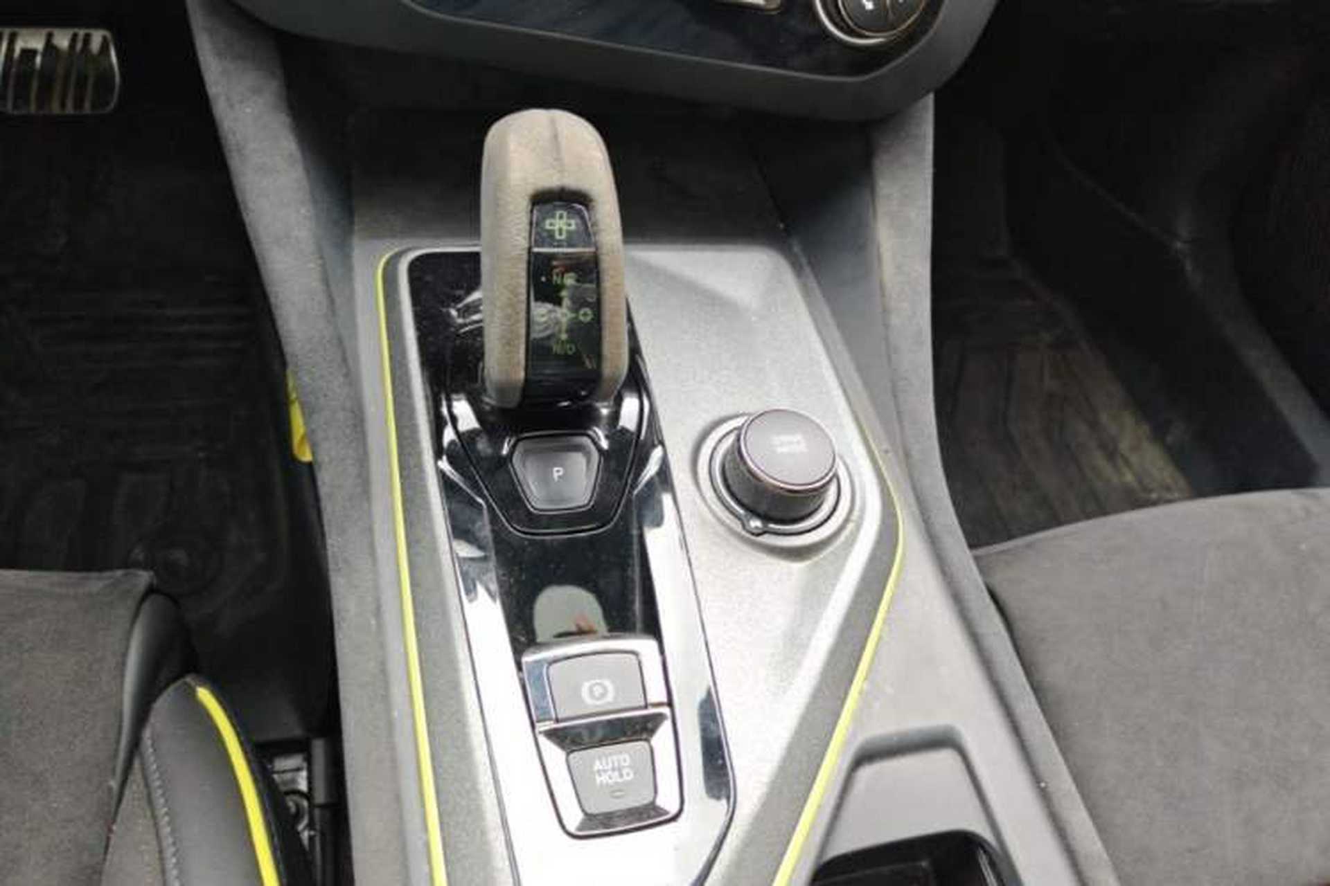Used Lynk & Co 03 2022 03+ 2.0TD Automatic Wind-Chasing Edition Gear Lever