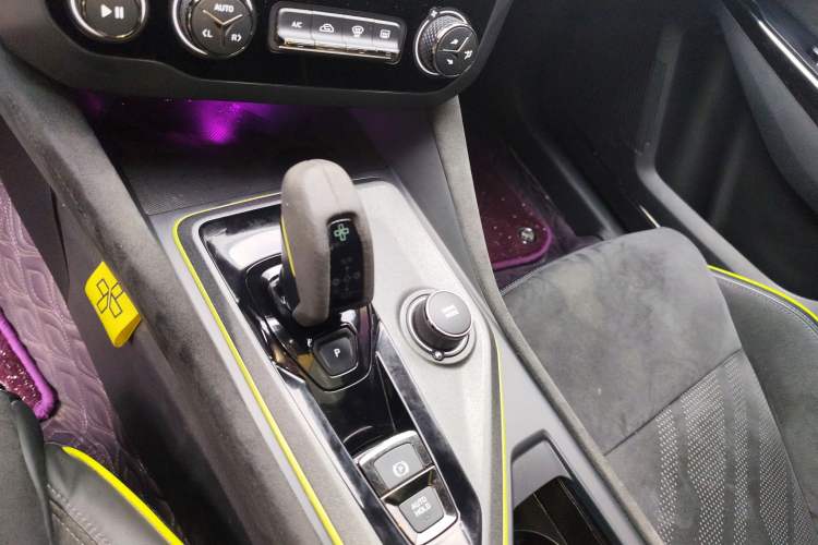 Used Lynk & Co 03 2022 03+ 2.0TD Automatic Performance Package Gear Lever