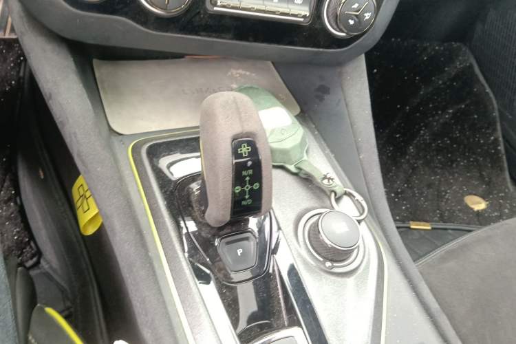 Used Lynk & Co 03 2022 03+ 2.0TD Automatic Wind-Chasing Edition Gear Lever