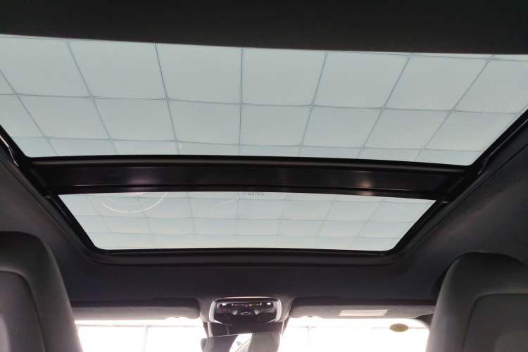 Used Lynk & Co 03 2022 03+ 2.0TD Automatic Wind-Chasing Edition Headliner