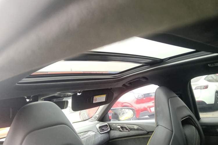 Used Lynk & Co 03 2022 03+ 2.0TD Automatic Wind-Chasing Edition Headliner