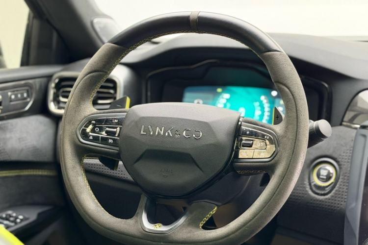 Used Lynk & Co 03 2022 03+ 2.0TD Automatic Wind-Chasing Edition Interior 5