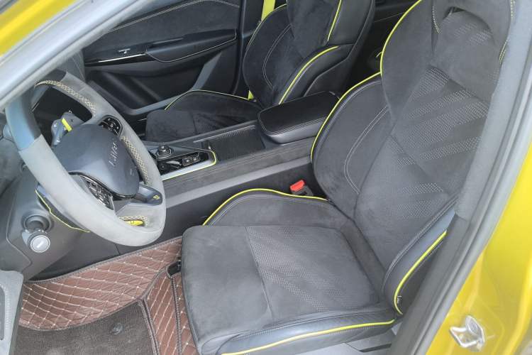 Used Lynk & Co 03 2022 03+ 2.0TD Automatic Wind-Chasing Edition Left Front Seat