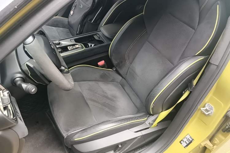 Used Lynk & Co 03 2022 03+ 2.0TD Automatic Wind-Chasing Edition Left Front Seat