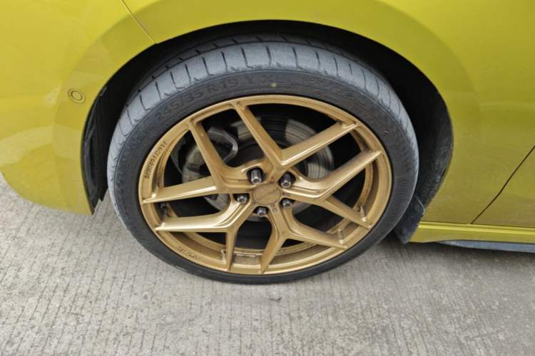 Used Lynk & Co 03 2022 03+ 2.0TD Automatic Wind-Chasing Edition Left Front Wheel Hub