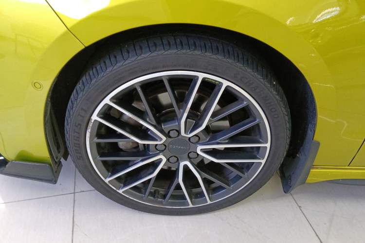 Used Lynk & Co 03 2022 03+ 2.0TD Automatic Wind-Chasing Edition Left Front Wheel Hub