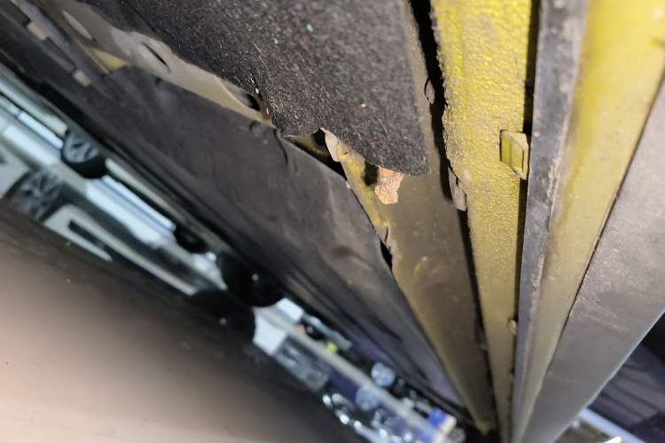 Used Lynk & Co 03 2022 03+ 2.0TD Automatic Wind-Chasing Edition Left Side Sill